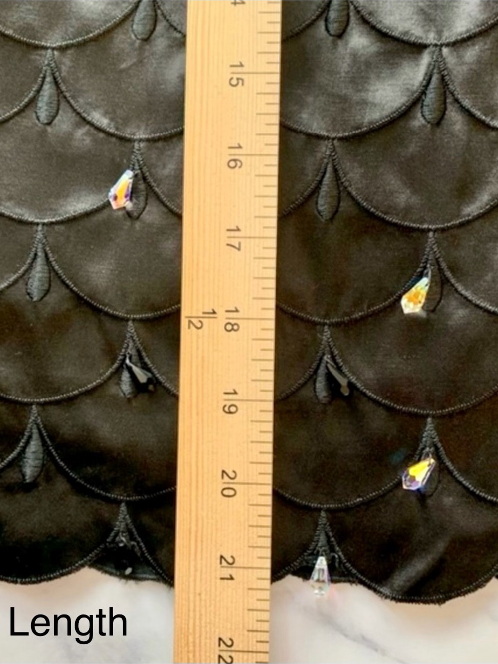 Tocca Black Silk Scaled and Scallop & Crystal  Skirt Knee Length Size 2 - Picture 7 of 8